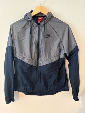 Nike Women’s Two-Tone Hooded Windbreaker Jacket - Gray/Navy